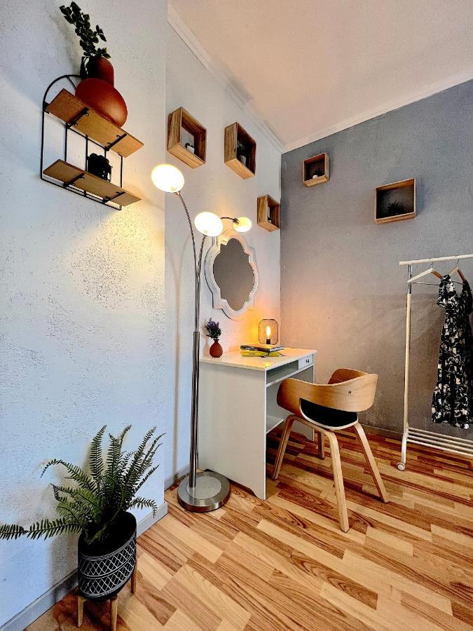 Elbling Apartment Mit Terrasse - Netflix - Parkplatz - Weinbergblick Майсен Екстериор снимка