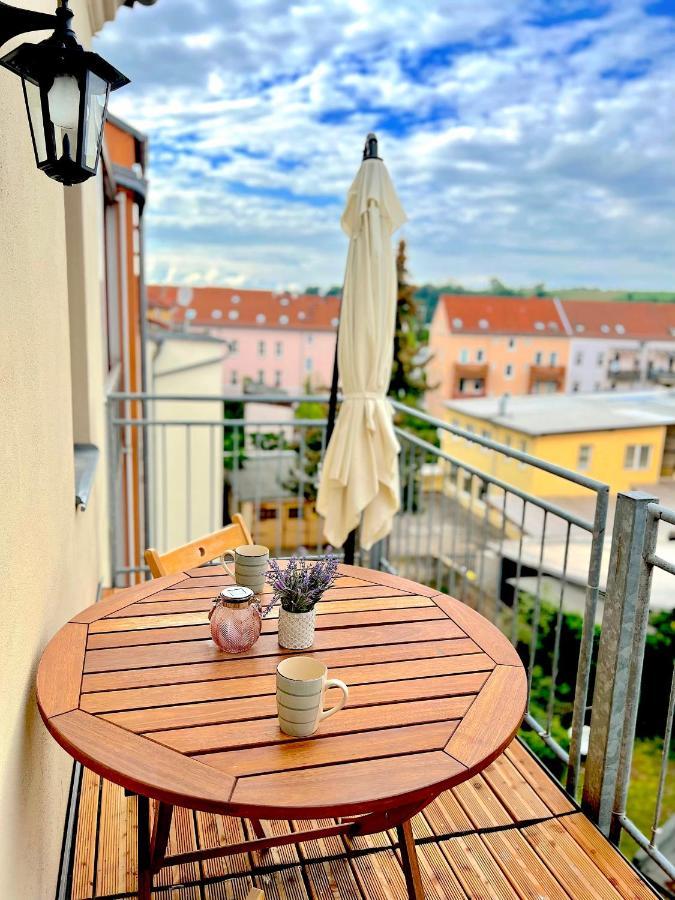 Elbling Apartment Mit Terrasse - Netflix - Parkplatz - Weinbergblick Майсен Екстериор снимка