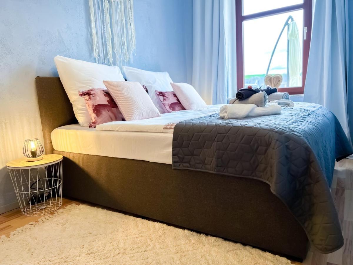 Elbling Apartment Mit Terrasse - Netflix - Parkplatz - Weinbergblick Майсен Екстериор снимка